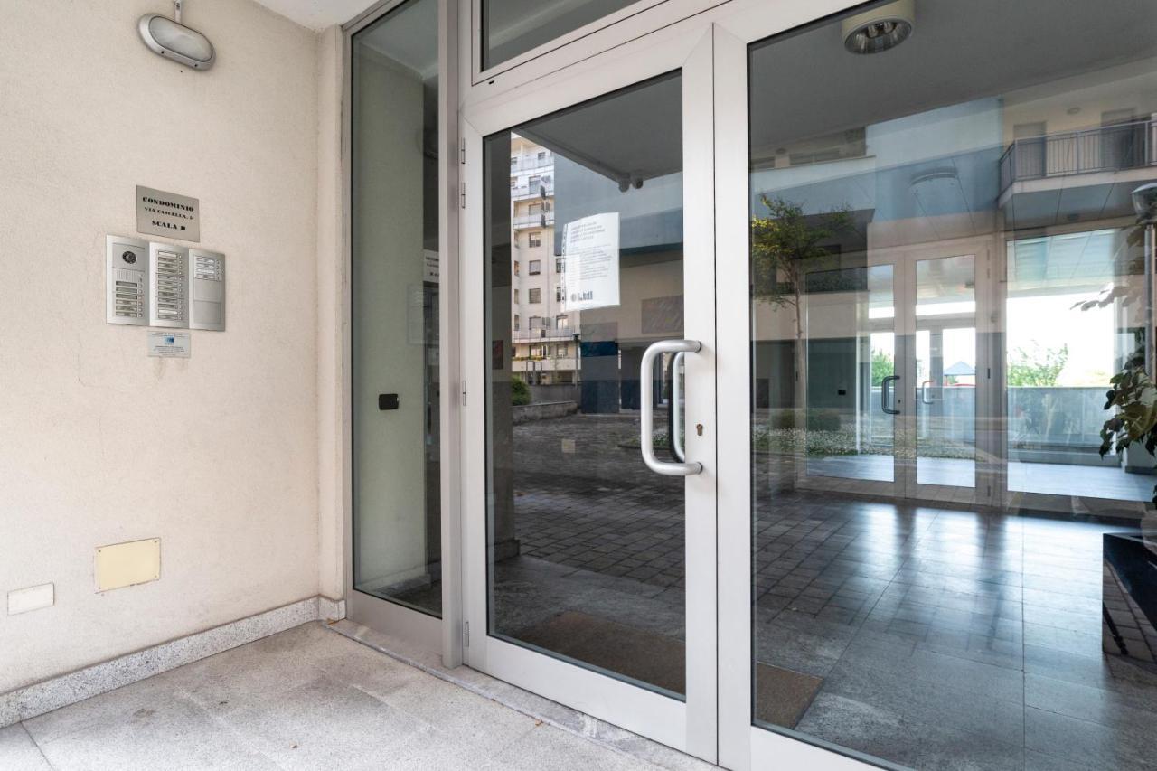 Milano Rogoredo Apt With Terrace! Διαμέρισμα Εξωτερικό φωτογραφία