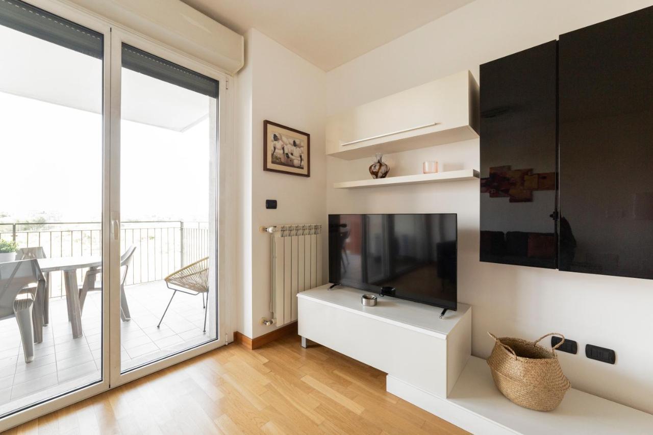 Milano Rogoredo Apt With Terrace! Διαμέρισμα Εξωτερικό φωτογραφία